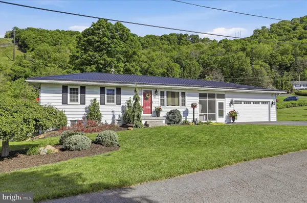 46 Ohio St, RIDGELEY, WV 26753