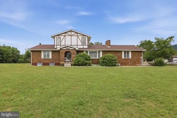 76 Freedom Ln, KEYSER, WV 26726