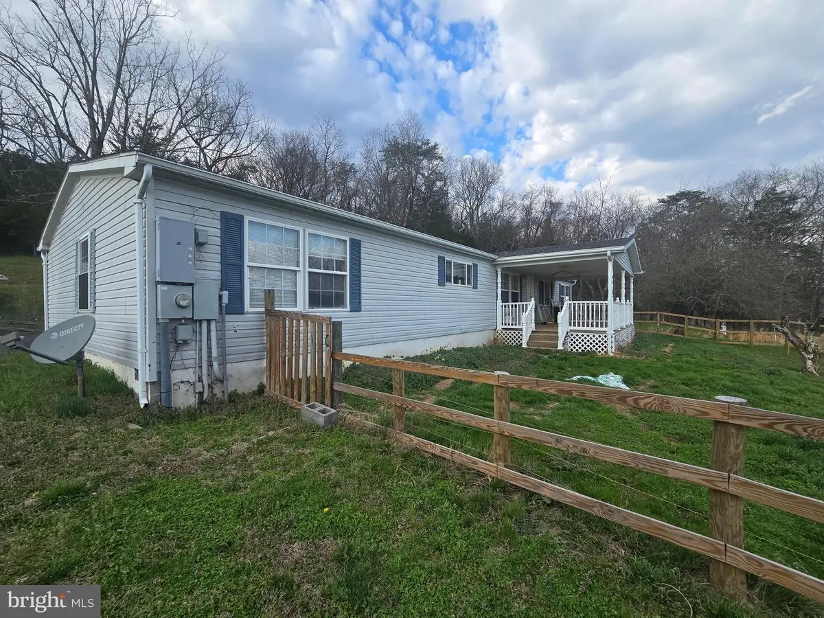 698 Webbs Farm Ln, Burlington, WV 26710 - #1