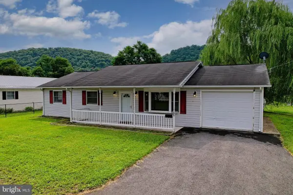 10 N Hummingbird St, KEYSER, WV 26726