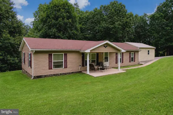 3936 Penneroil Rd, NEW CREEK, WV 26743