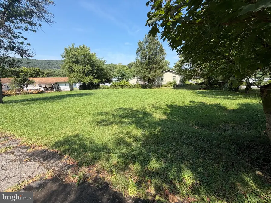 146 S Pennsylvania St, Ridgeley, WV 26753 - #2
