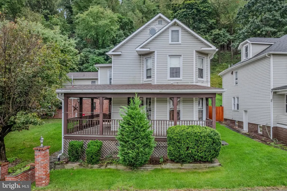 160 Main St, Ridgeley, WV 26753 - #1