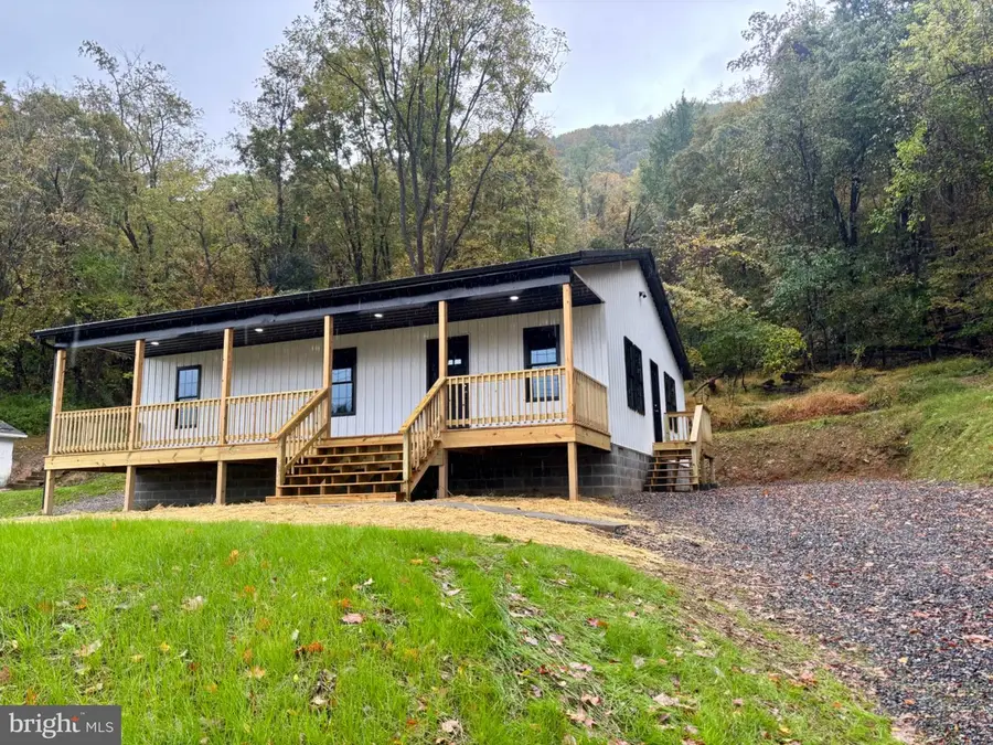 1131 Miller Rd, Ridgeley, WV 26753 - #2