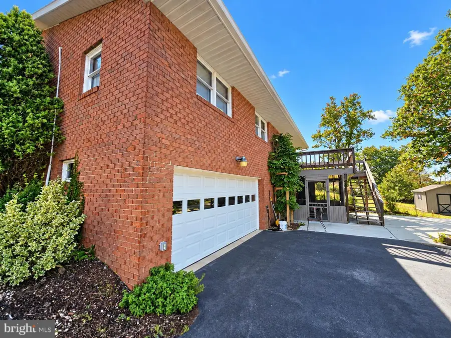 175 Knobley Estates Dr, Ridgeley, WV 26753 - #2