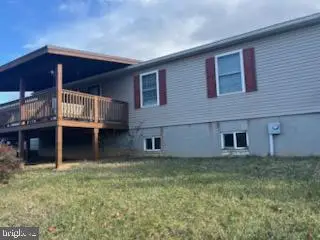 35 Waterstone Ln, Berkeley Springs, WV 25411 - Image #3