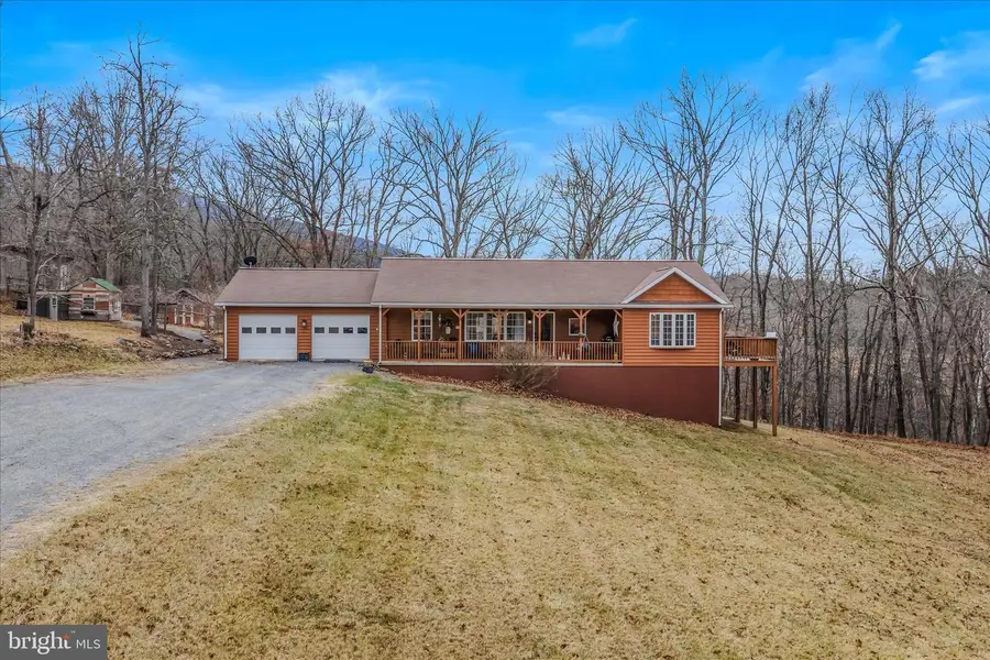 1636 Eckerd Ln, Berkeley Springs, WV 25411 - Image #3