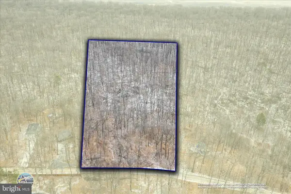 448 Maverick Trail, HEDGESVILLE, WV 25427