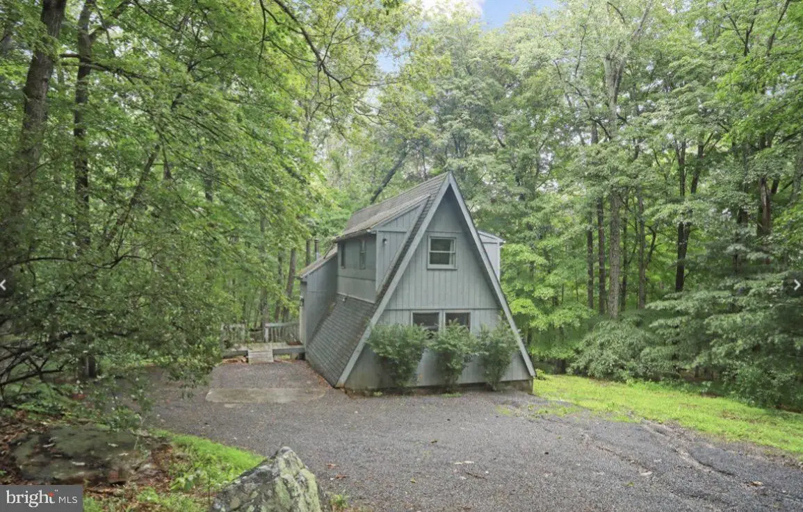 13 Mountainside Loop, Berkeley Springs, WV 25411 - #1