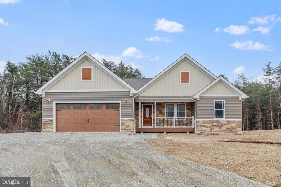 19 Mountain Laurel Dr, Berkeley Springs, WV 25411 - #3