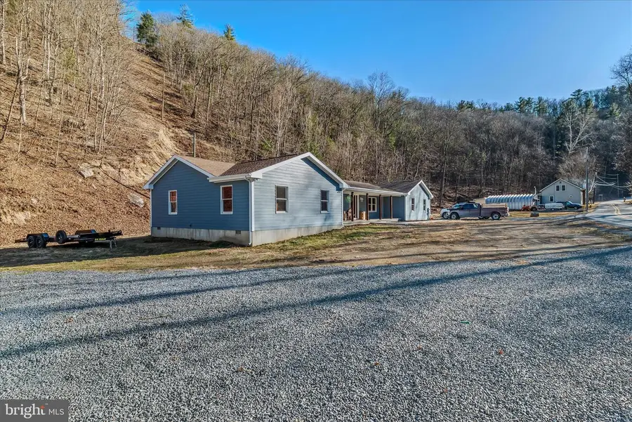 1920 Sir Johns Run Rd, Berkeley Springs, WV 25411 - Image #2