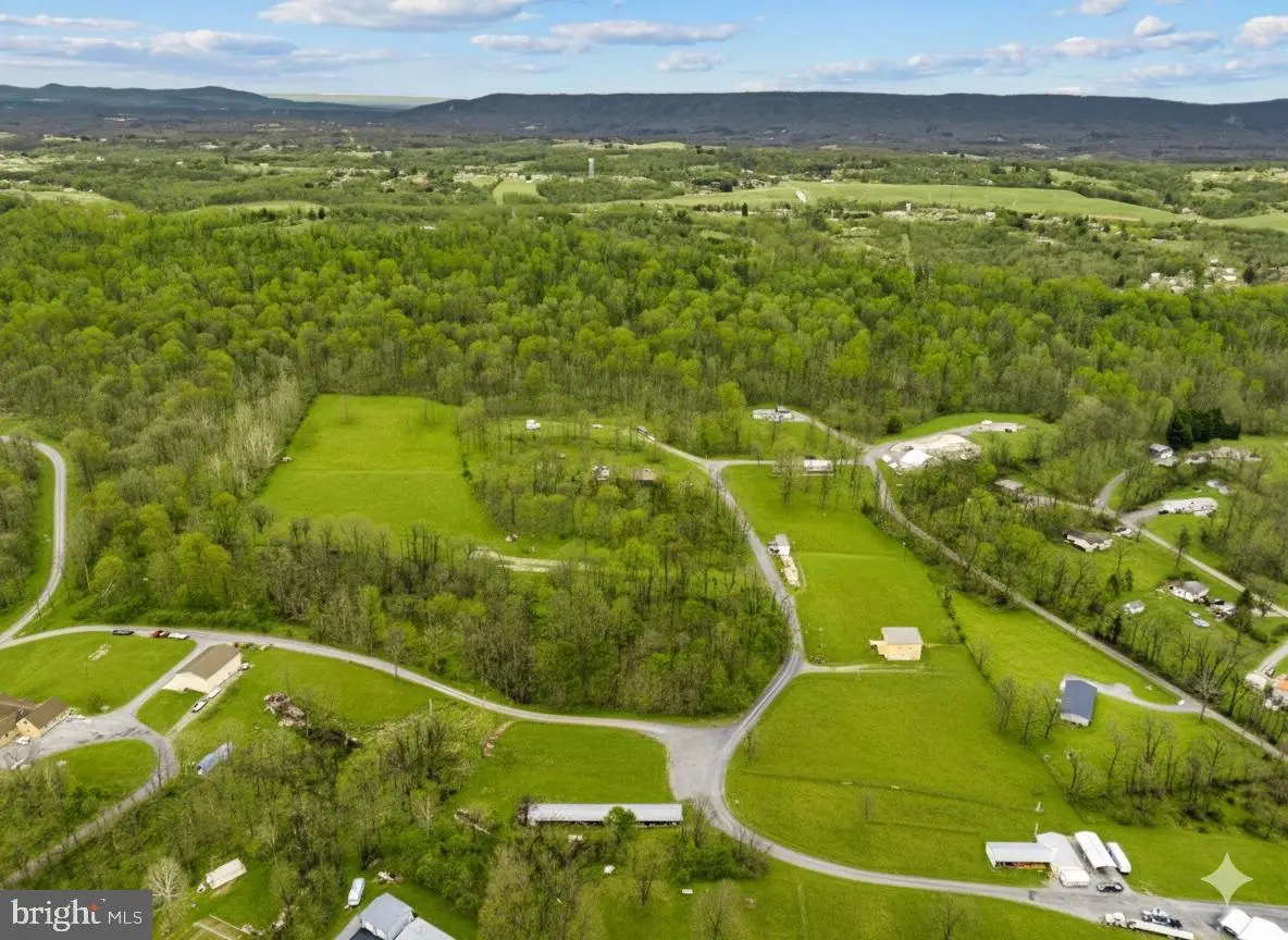 303 Barbeque Dr, Berkeley Springs, WV 25411 - Image #1