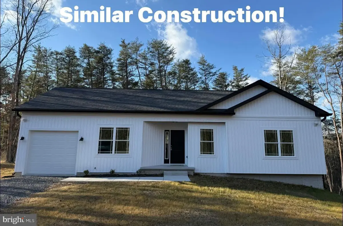 523 Oak Hill Rd, Berkeley Springs, WV 25411 - #1