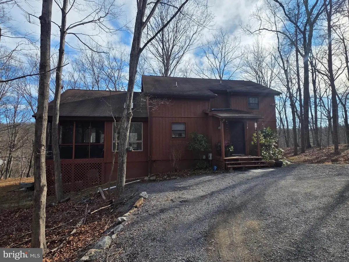 139 Cardinal Ln, Berkeley Springs, WV 25411 - #1