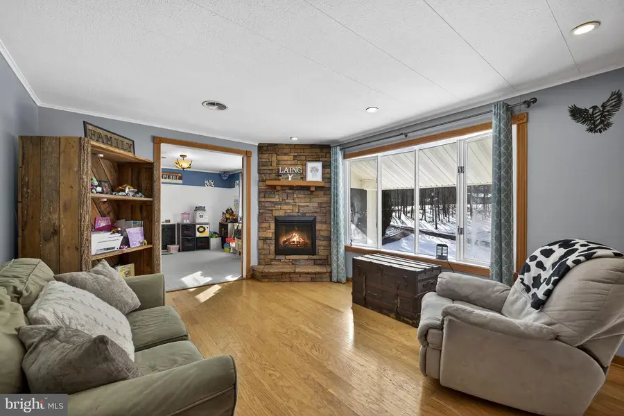 66 Fern Place Ln, Berkeley Springs, WV 25411 - #2