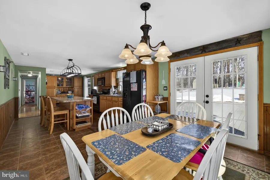 66 Fern Place Ln, Berkeley Springs, WV 25411 - #3