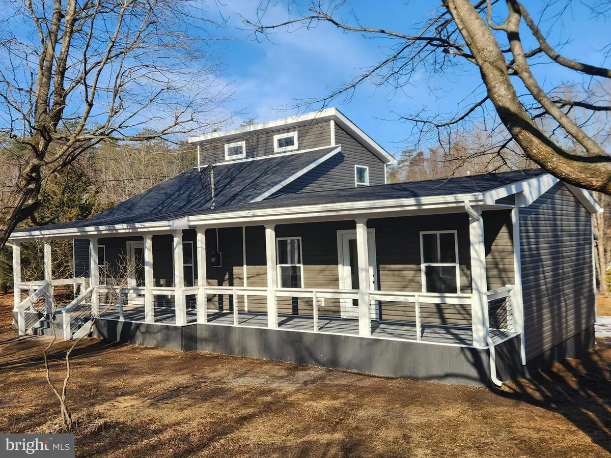 36 Plum Tree Ln, Berkeley Springs, WV 25411 - #1