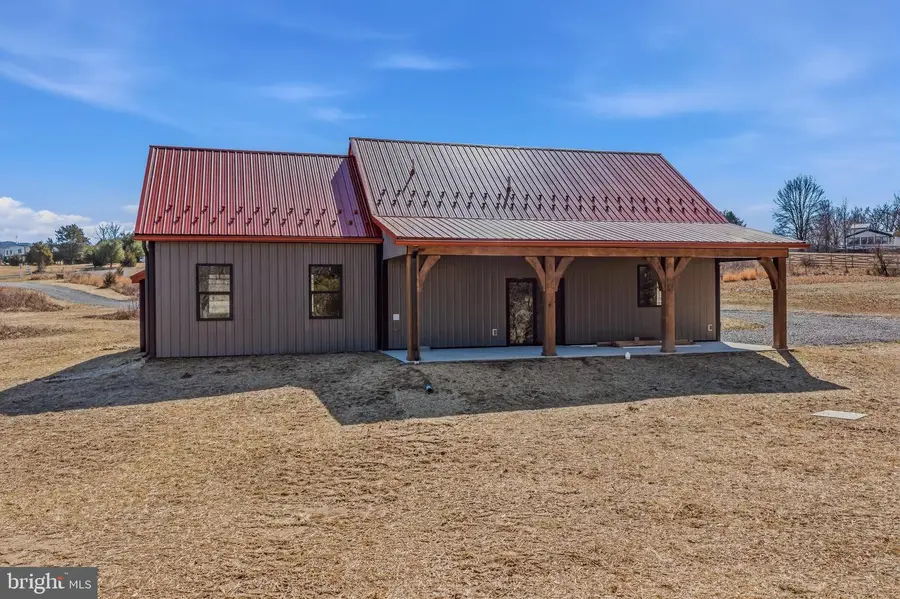 237 Foggy Bottom Ln, Berkeley Springs, WV 25411 - #3