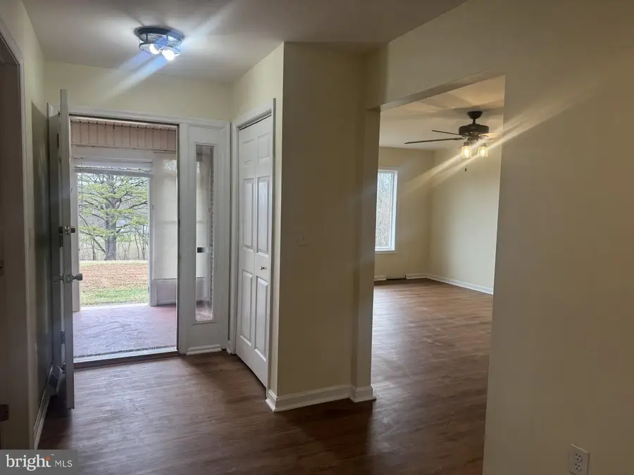 58 Weber Ln, Berkeley Springs, WV 25411 - #2