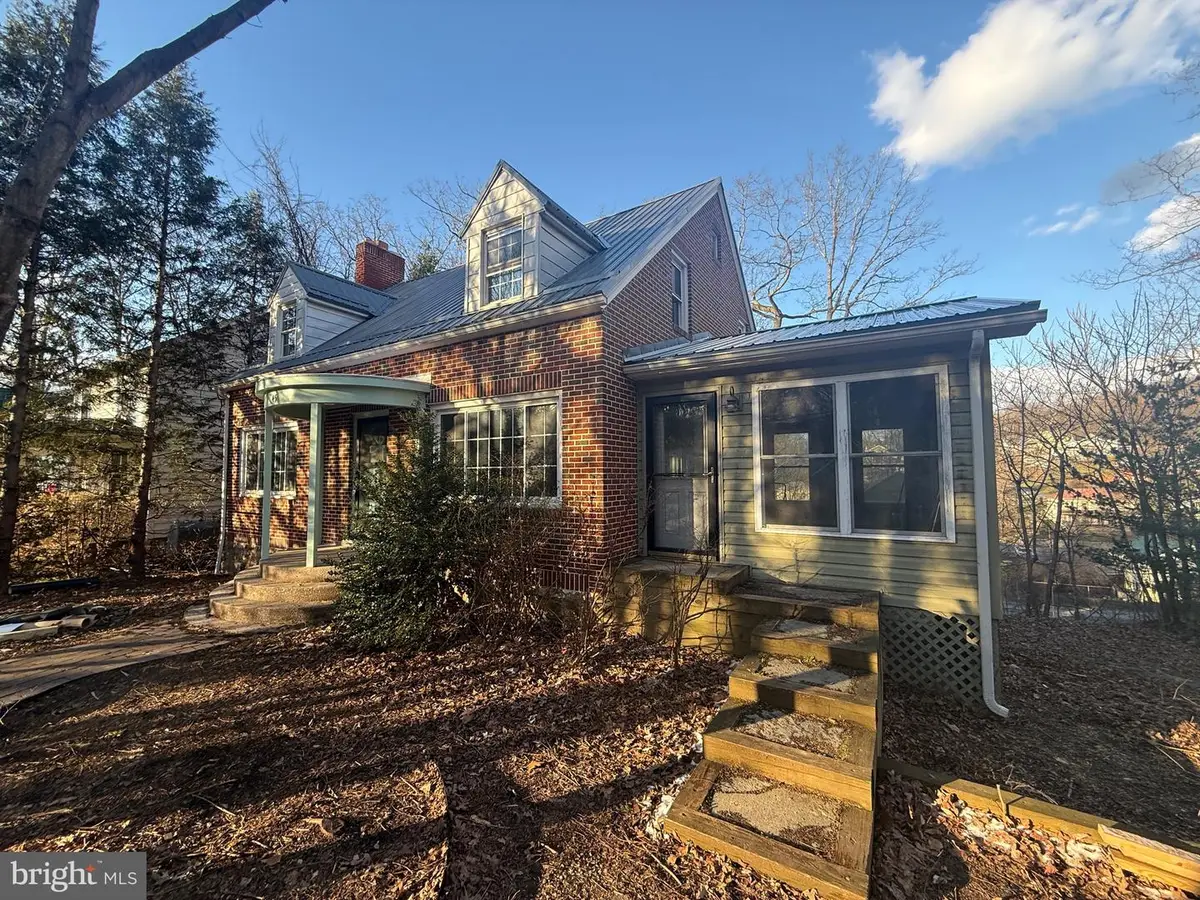 45 Rockwell Cir, Berkeley Springs, WV 25411 - #1