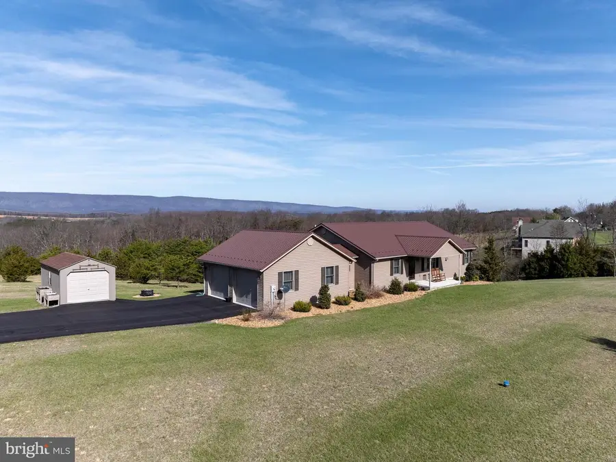 10 Jordan Hollow Ln, Berkeley Springs, WV 25411 - #2
