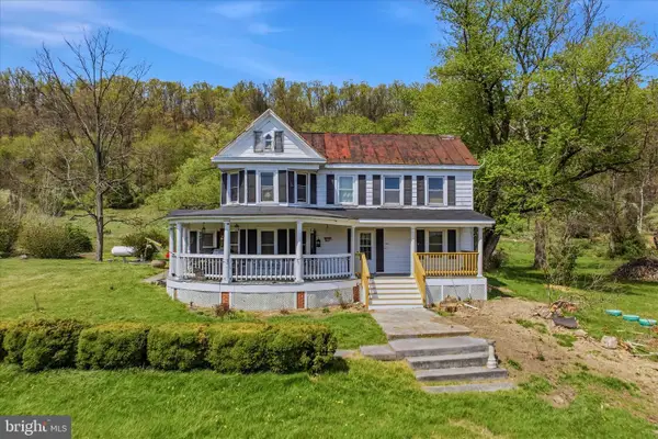 92 English Muffin Way, BERKELEY SPRINGS, WV 25411