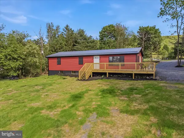 5 Dense Oak Ln, BERKELEY SPRINGS, WV 25411