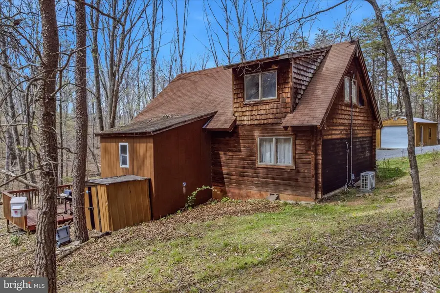 264 Clear Spring Ln, Berkeley Springs, WV 25411 - #2
