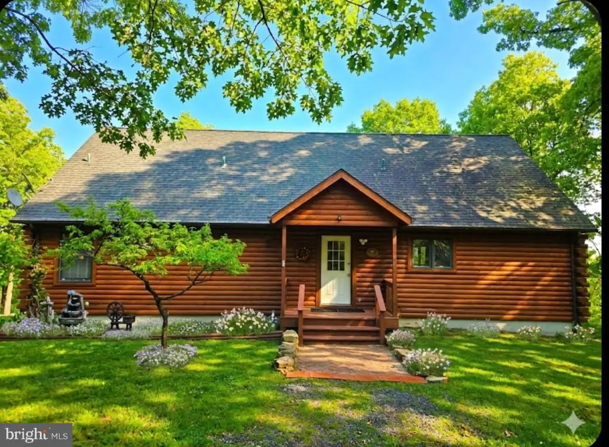 1052 Parkside Dr, Berkeley Springs, WV 25411 - #1