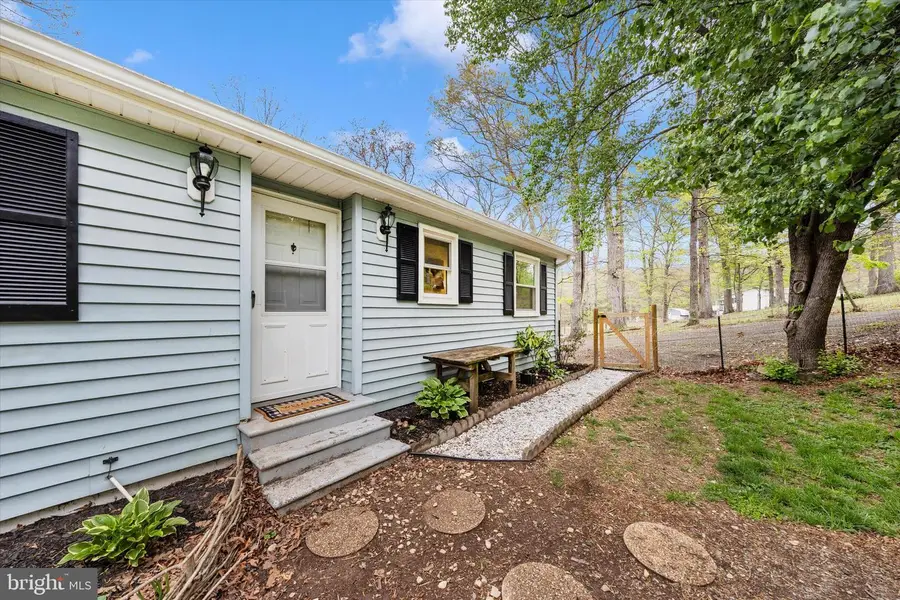 360 Bernice Dr, Hedgesville, WV 25427 - #3