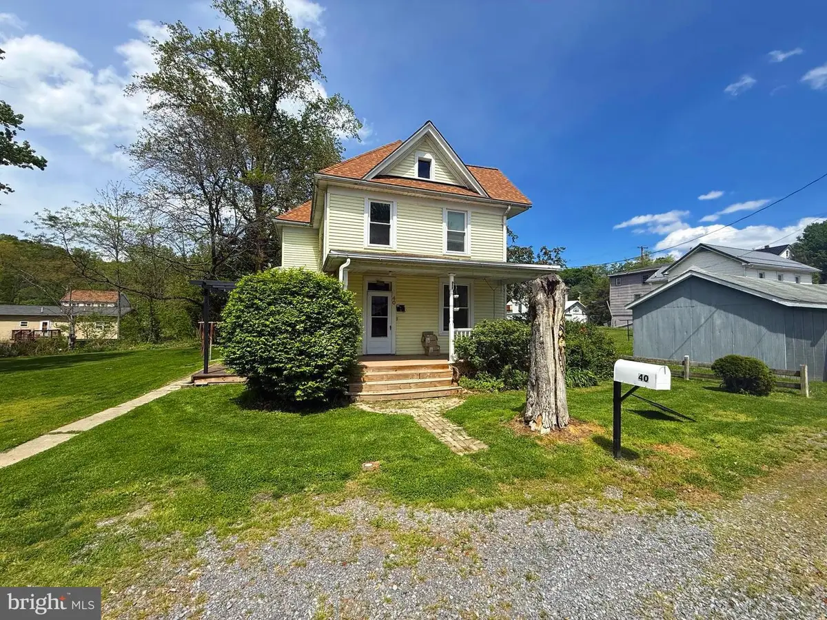 40 Mable Ln, Berkeley Springs, WV 25411 - #1
