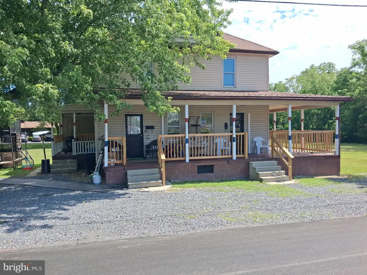 11 & 15 Myers Rd, Berkeley Springs, WV 25411 - #1