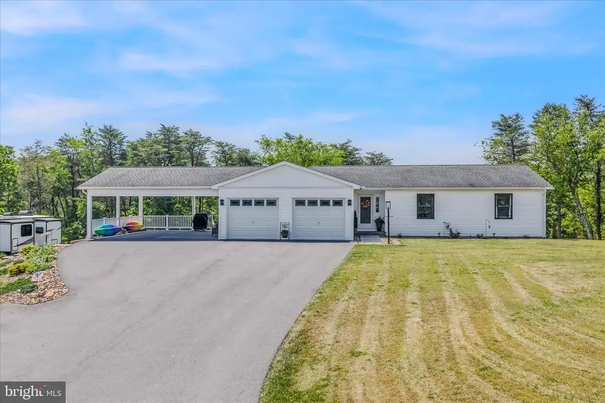 28 Melody Ln, Berkeley Springs, WV 25411 - #1