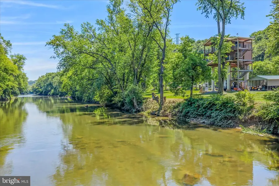 900 Joshua Ln, Berkeley Springs, WV 25411 - #3