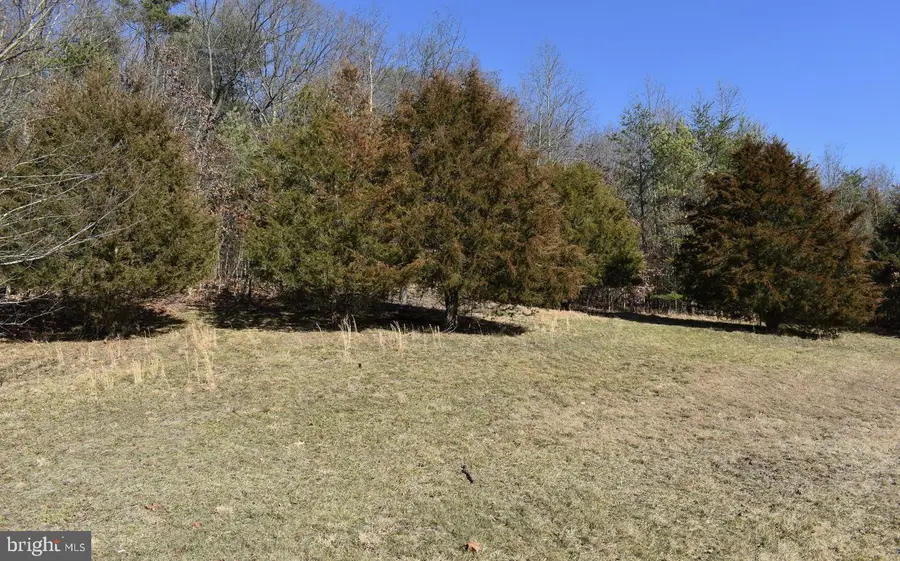 139 Yosemite Ln, Hedgesville, WV 25427 - #2