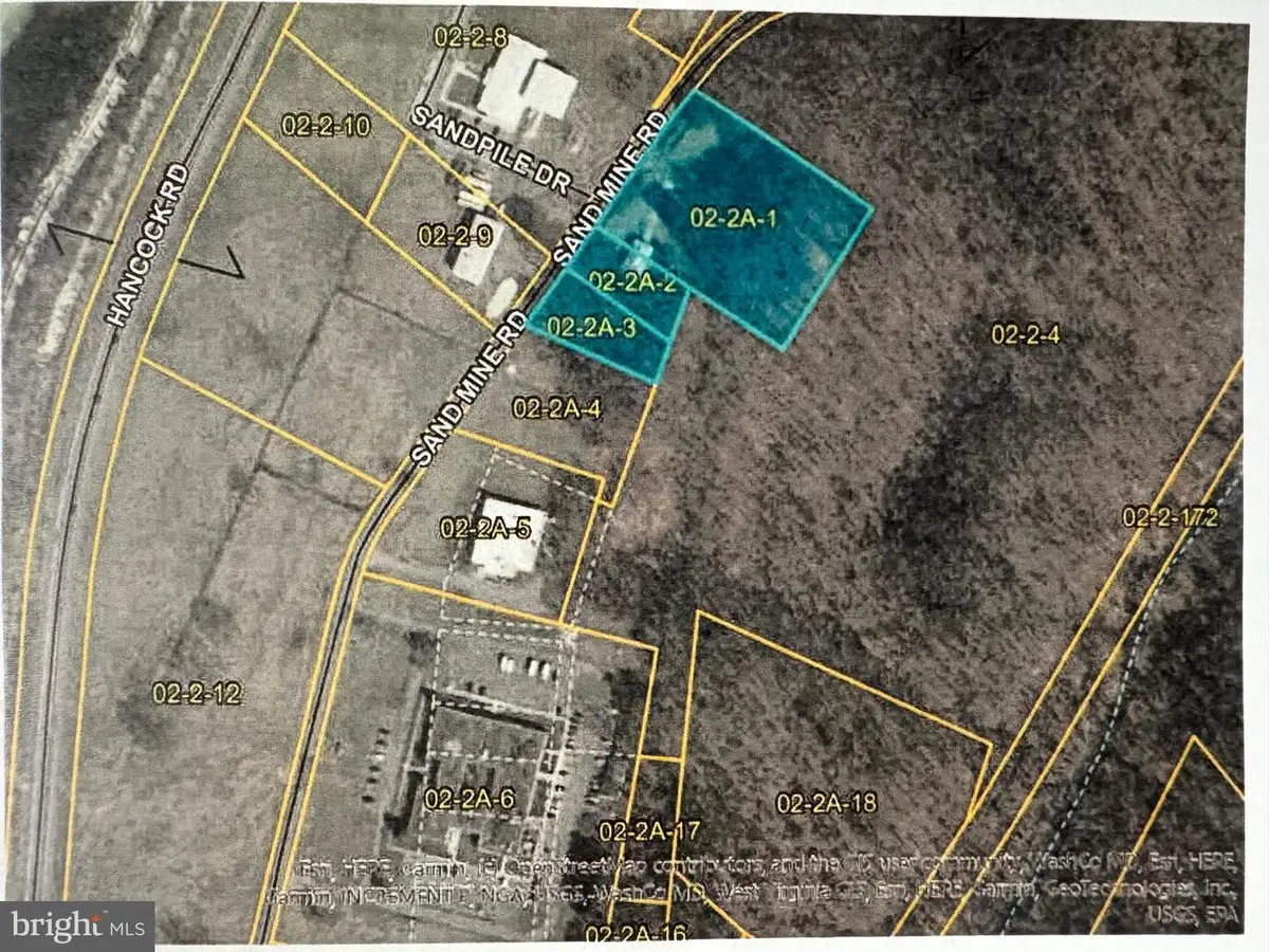 346 Sand Mine Rd, Berkeley Springs, WV 25411 - #1