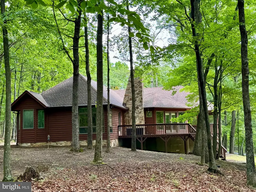 355 Sandstone Ln, Berkeley Springs, WV 25411 - #3