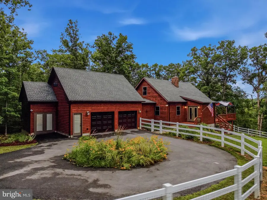 126 Old Mill Manor Ct, Berkeley Springs, WV 25411 - #2