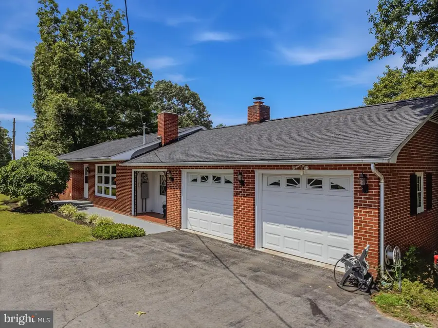 3779 Fairview Dr, Berkeley Springs, WV 25411 - #3