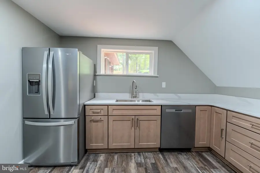 843 Cedar Run Ln, Great Cacapon, WV 25422 - #2