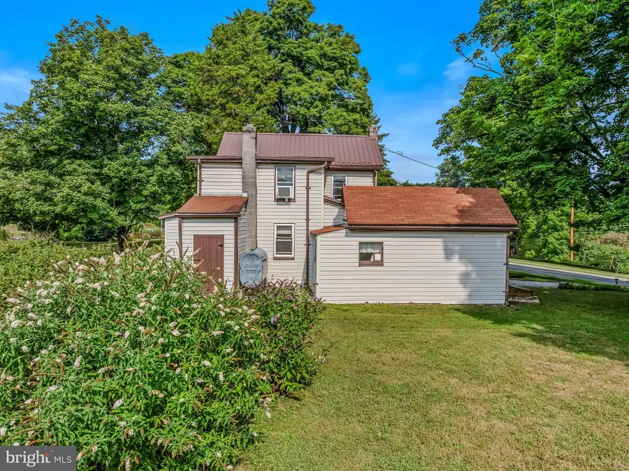 74 Bayberry Ln, Berkeley Springs, WV 25411 - #3