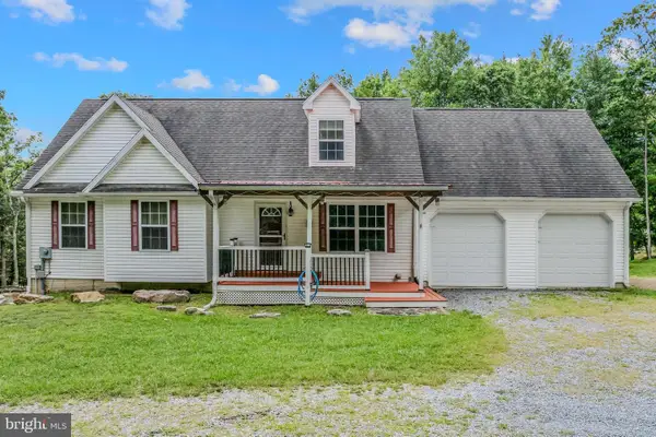 37 Paynes Ln, BERKELEY SPRINGS, WV 25411