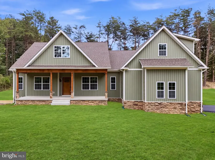 43 Spruce Ln, Berkeley Springs, WV 25411 - #2