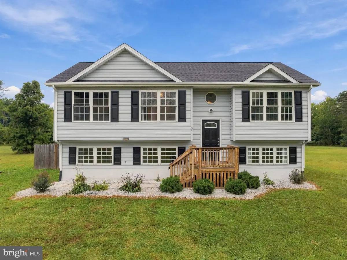 9 Blossom Ter, Berkeley Springs, WV 25411 - #1