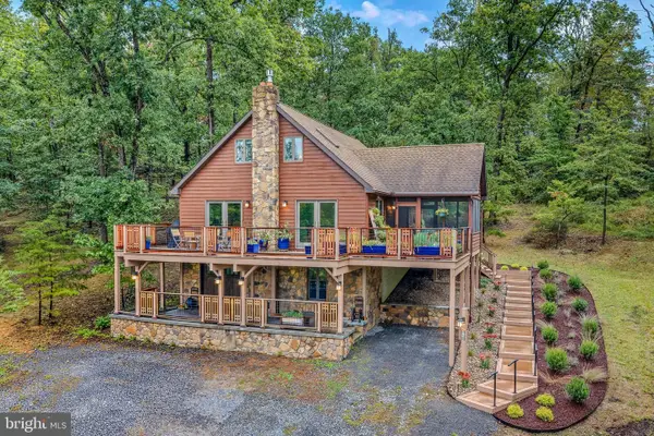 18 Donegal Ln, BERKELEY SPRINGS, WV 25411