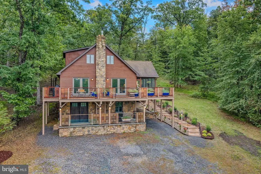 18 Donegal Ln, Berkeley Springs, WV 25411 - #3