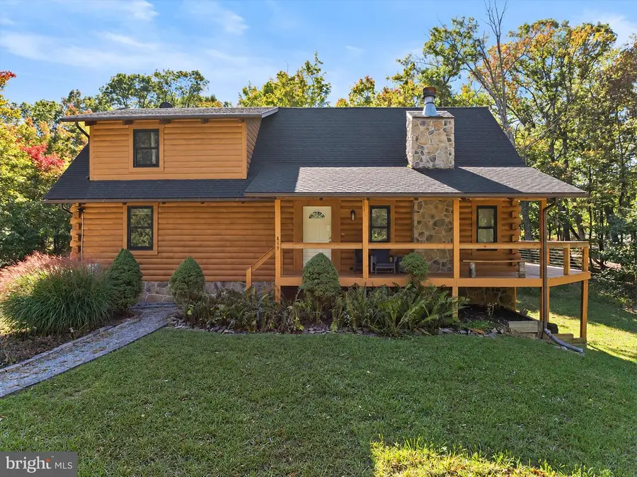 819 Cannon Dr, Berkeley Springs, WV 25411 - #3