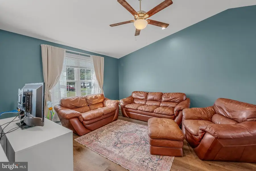 90 Ashton Cir, Berkeley Springs, WV 25411 - #3