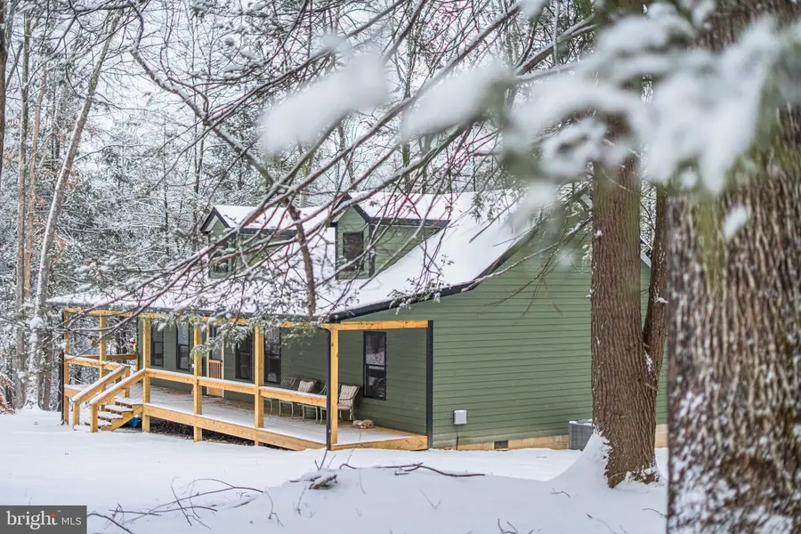 35 Twin Oaks Ln, Mount Lookout, WV 26678 - #2