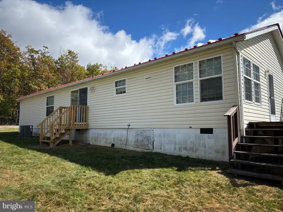 3825 Dickenson Mountain Rd, Franklin, WV 26807 - Image #3